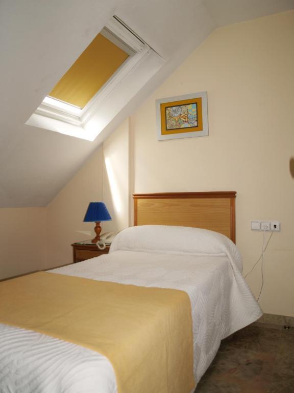 Hotel Al-Yussana لوسينا الغرفة الصورة