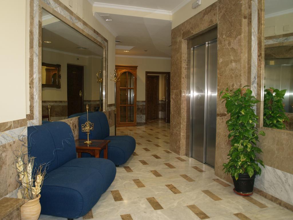 Hotel Al-Yussana لوسينا المظهر الخارجي الصورة